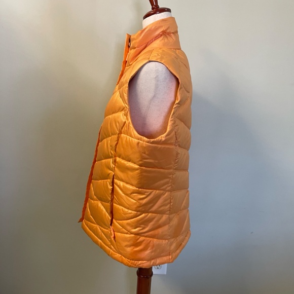 The North Face Women's Orange Sleeveless Puffer Vest - Size L - Picture 3 of 12